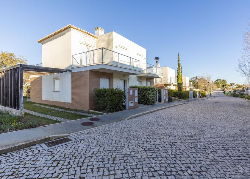 Faro Lagoa Facade