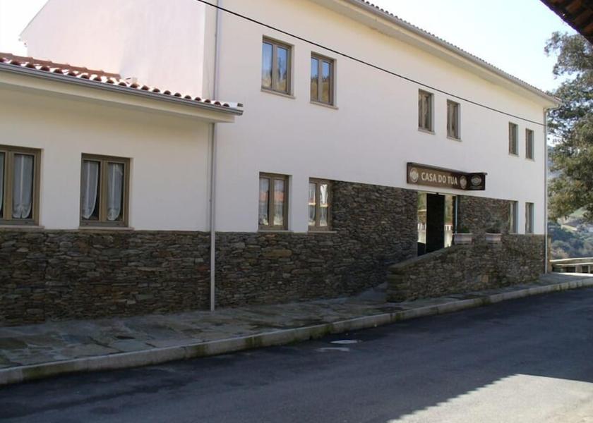 Bragança Carrazeda de Ansiaes Facade