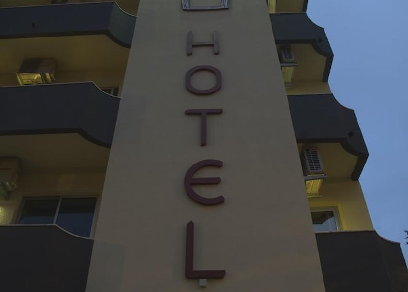 Leiria Leiria Front of property - evening/night