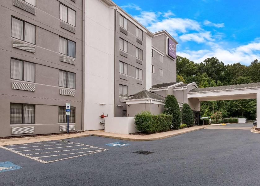 North Carolina Charlotte Exterior view