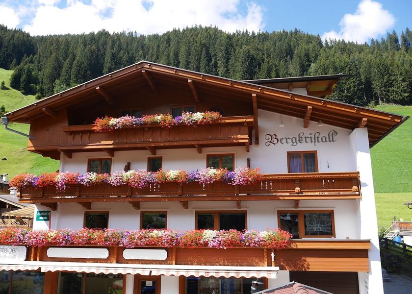 Tyrol Tux Property Grounds