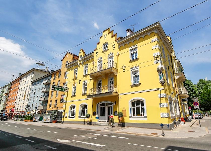 Salzburg State Salzburg Front of property