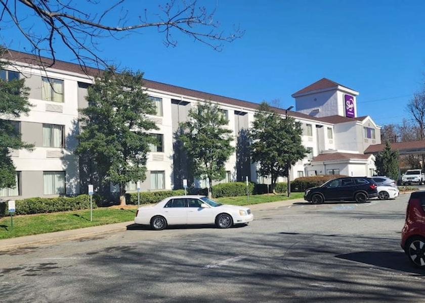 North Carolina Charlotte Exterior Detail