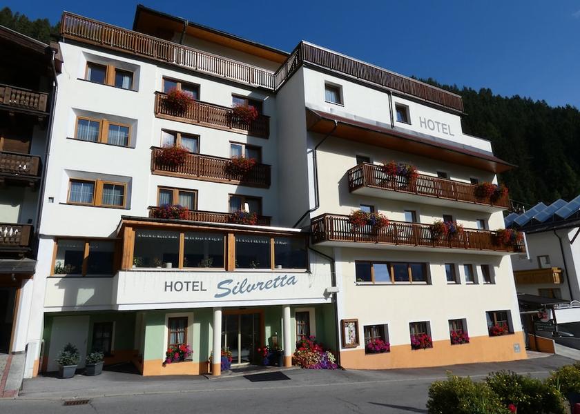 Tyrol Kappl Front of property