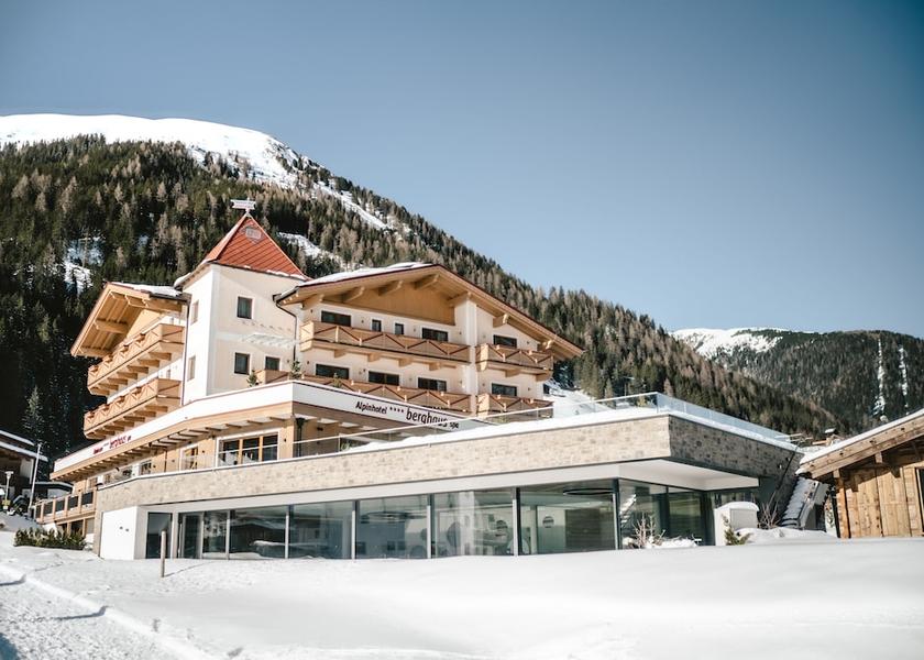 Tyrol Tux Property grounds