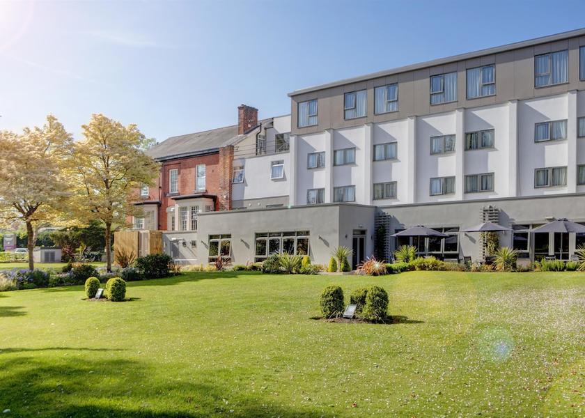 England Wilmslow Exterior Detail