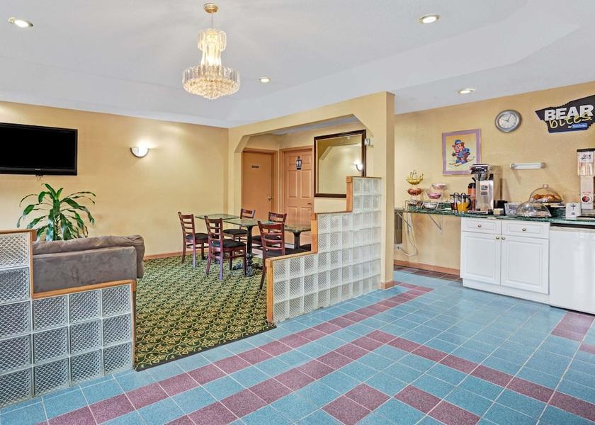 Georgia Forest Park Breakfast Area