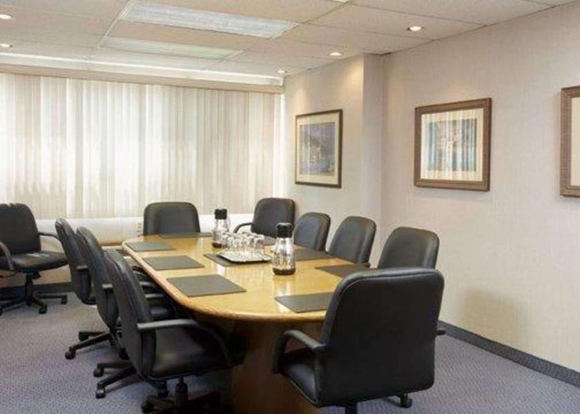 Quebec Dorval Meeting facility