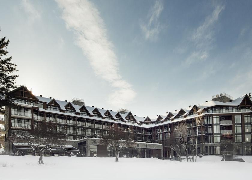 Quebec Lac Beauport Exterior Detail