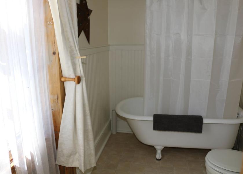 New Brunswick Rexton Bathroom