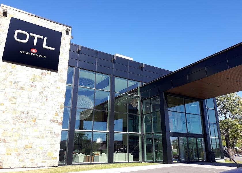 Quebec Sherbrooke Facade