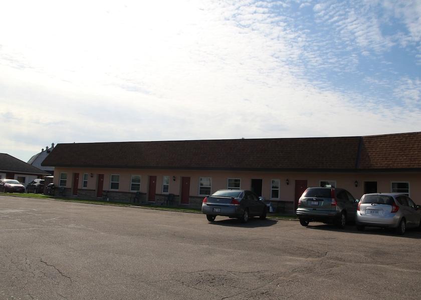 Ontario Pembroke Facade