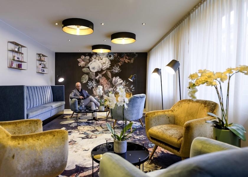 North Rhine-Westphalia Duisburg Lobby