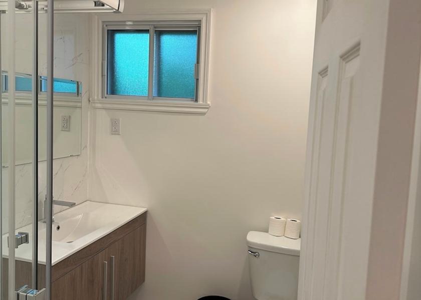 Quebec Laval Bathroom