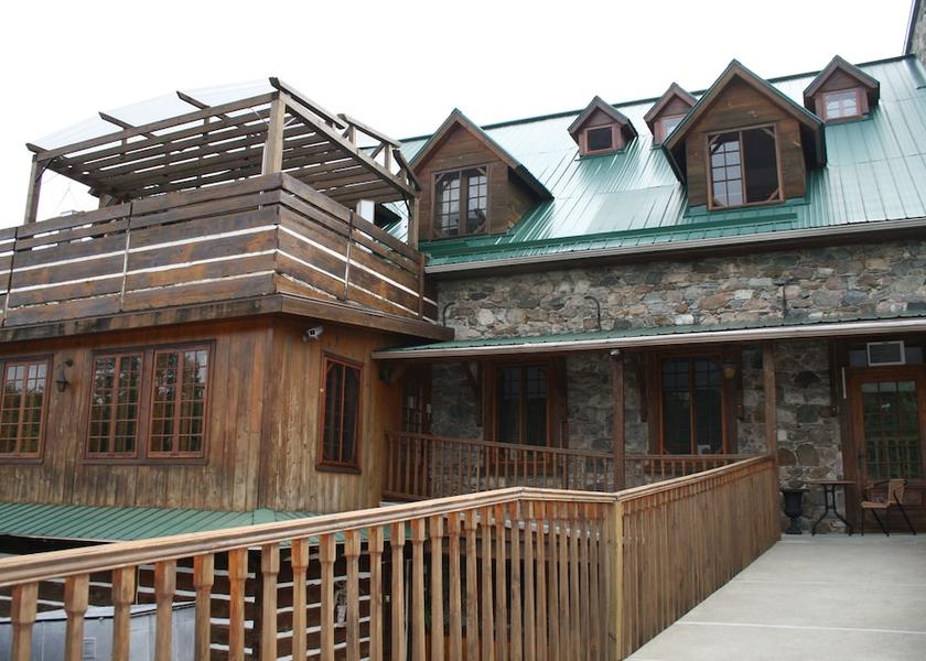 Quebec Marieville Exterior Detail