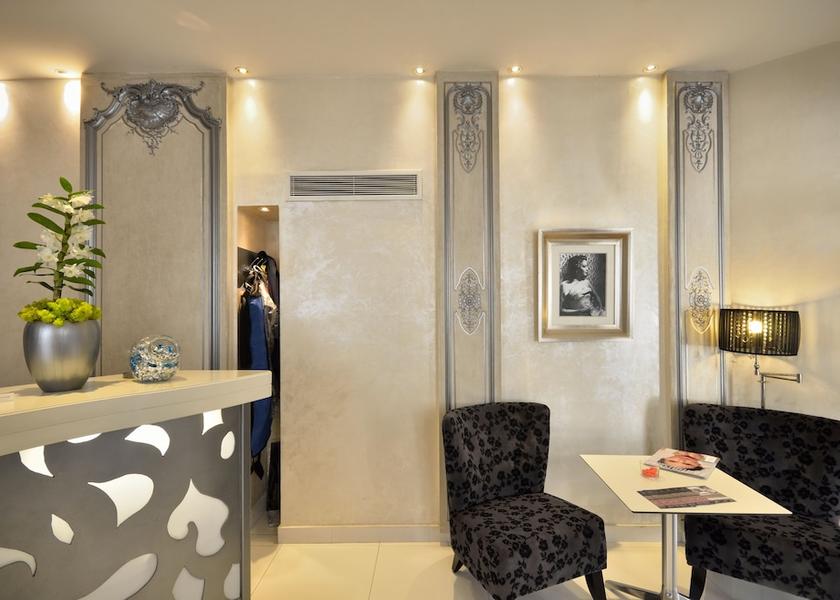 Provence - Alpes - Cote d'Azur Cannes Interior Entrance