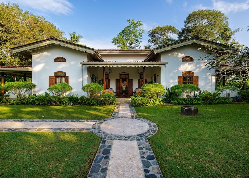 Galle District Unawatuna Facade