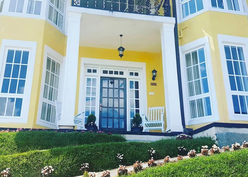 Central Province Nuwara Eliya Front of property