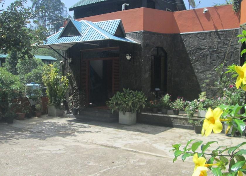 Nuwara Eliya District Nallathanniya Facade