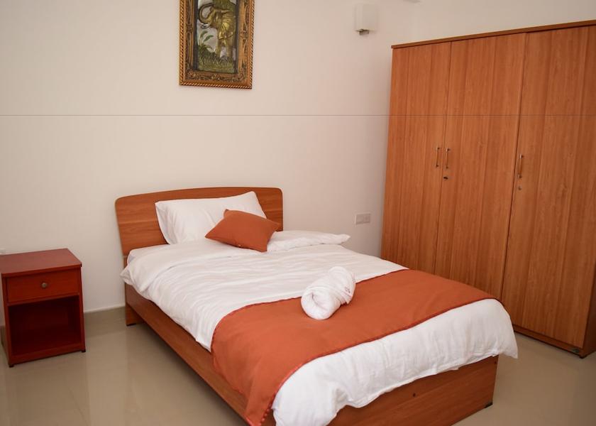 Colombo District Nugegoda Interior Entrance