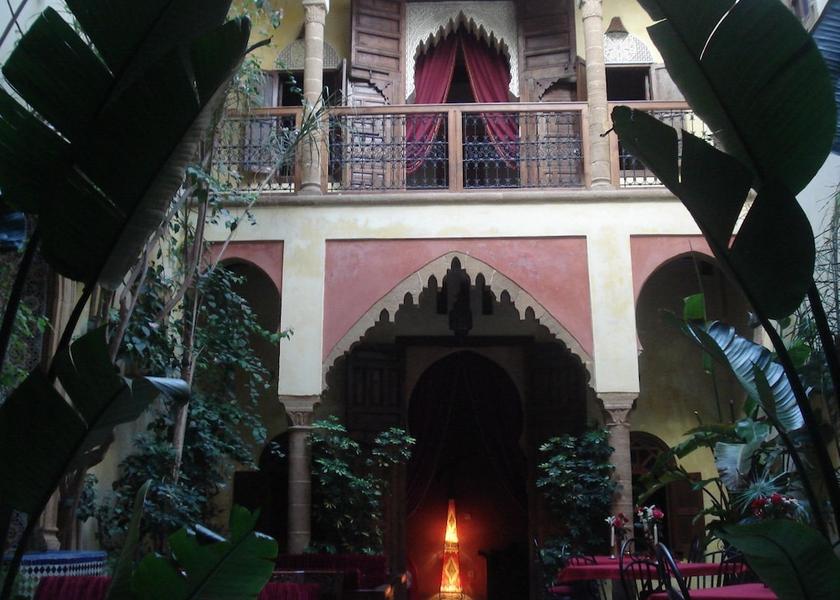  Sale Exterior Detail