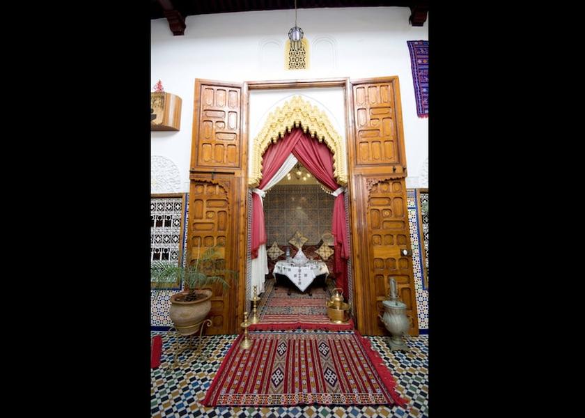  Sale Interior Entrance