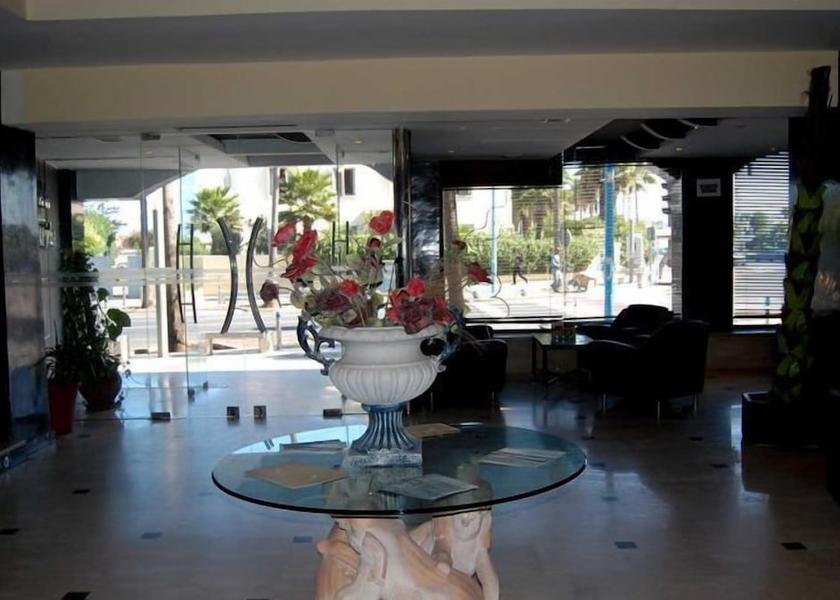  Casablanca Interior Entrance