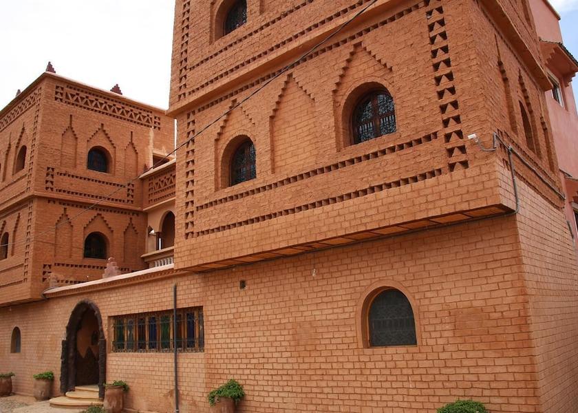 Drâa-Tafilalet Souk Lakhmis Dades Exterior Detail