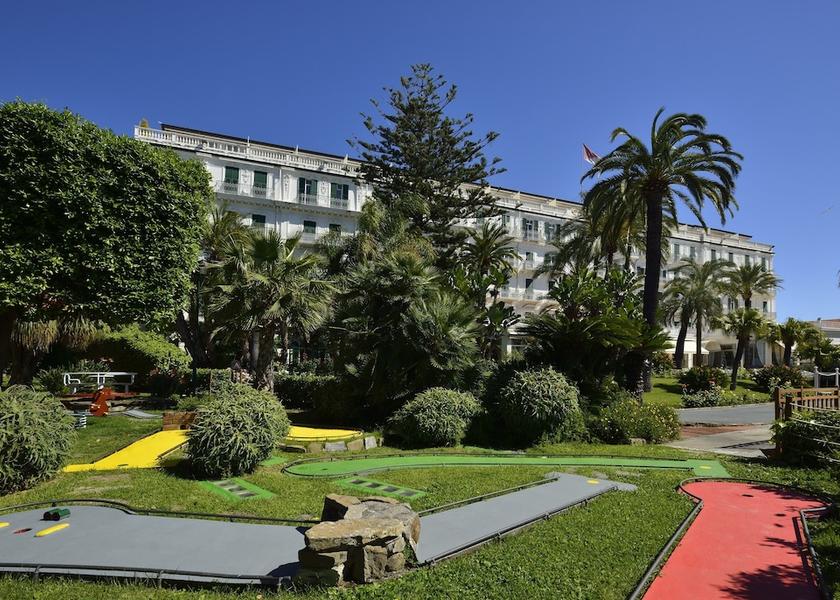 Liguria Sanremo Exterior Detail
