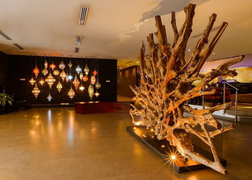 Panama Tocumen Interior Entrance