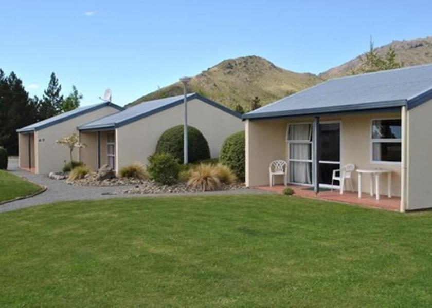 Otago Omarama Exterior Detail