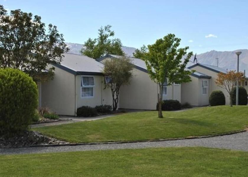 Otago Omarama Exterior Detail