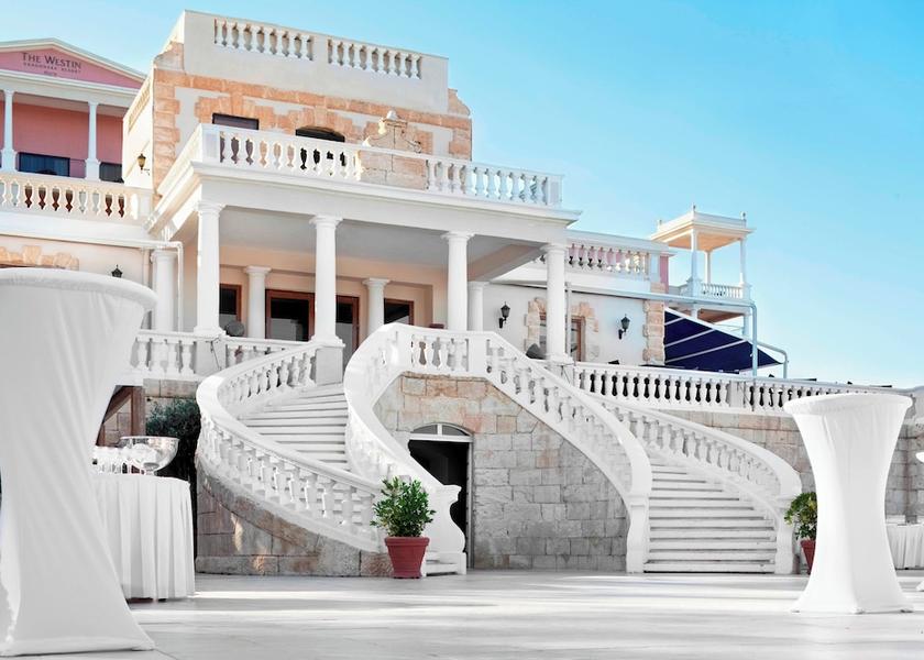  St. Julian's Restaurant