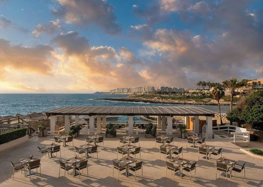  St. Julian's Restaurant