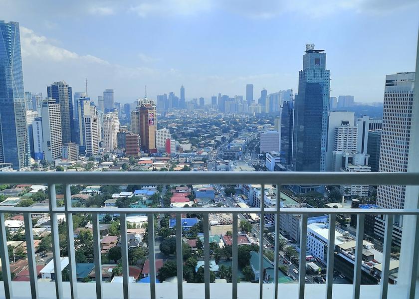  Makati Terrace