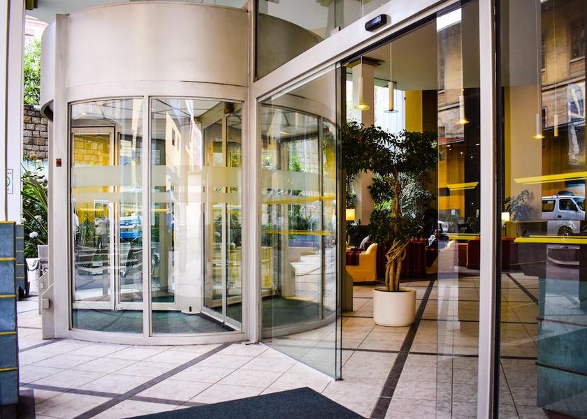 La Paz La Paz Entrance