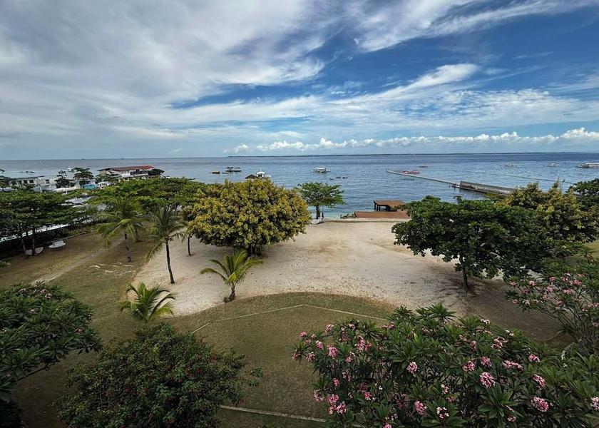 Central Visayas Lapu-Lapu Beach