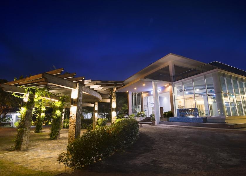 Central Visayas Lapu-Lapu Entrance