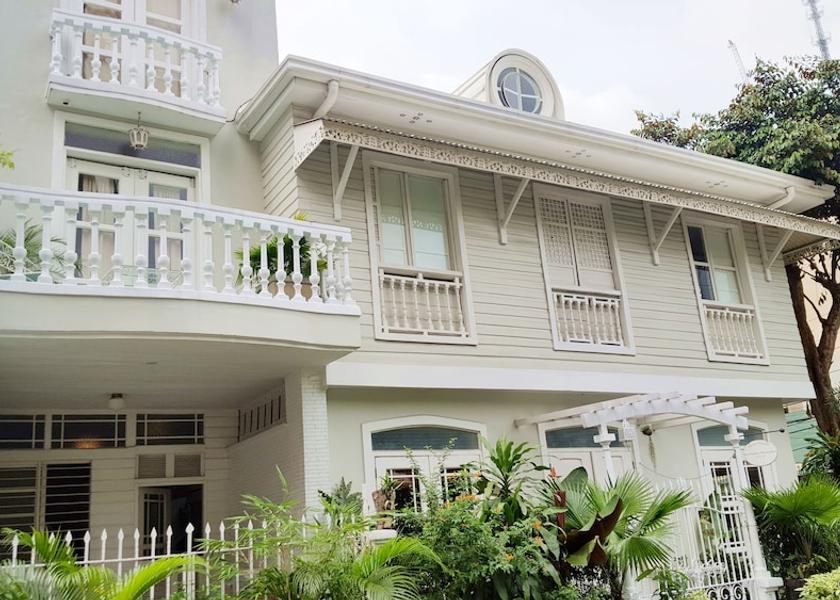  Makati Exterior Detail