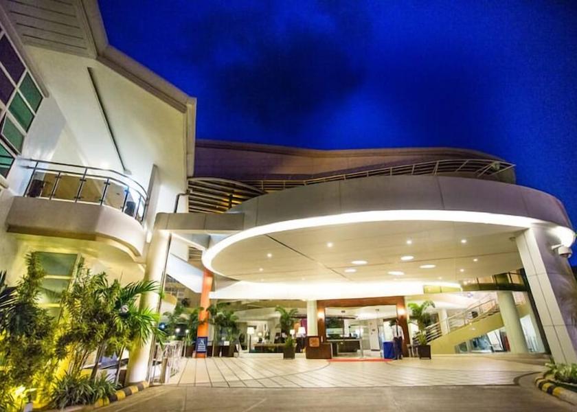 Northern Mindanao Cagayan de Oro Front of property - evening/night