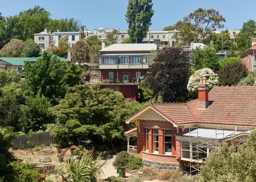 Tasmania Launceston surrounding environment