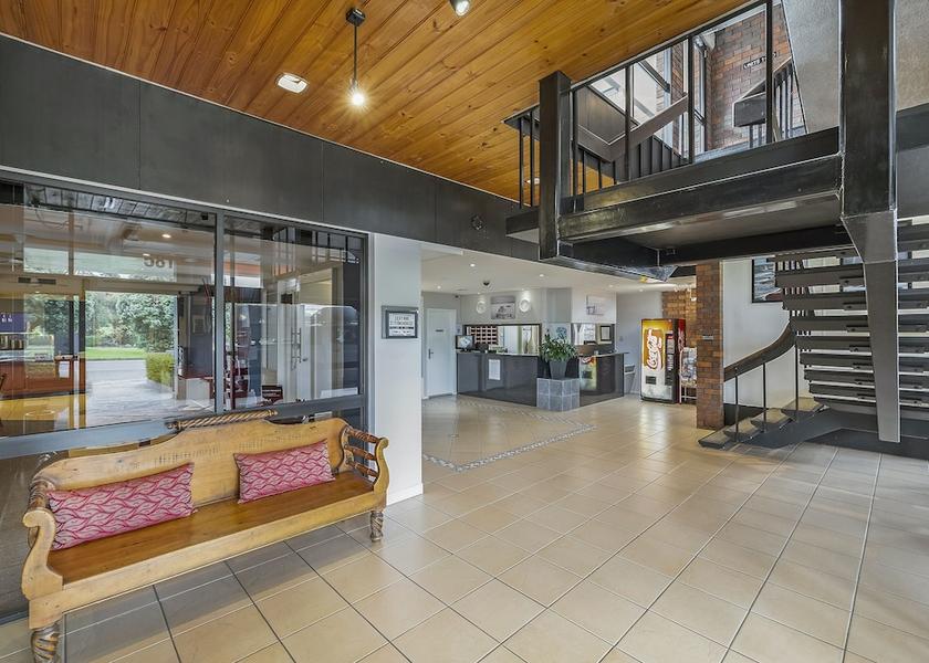 Victoria Warrnambool Reception