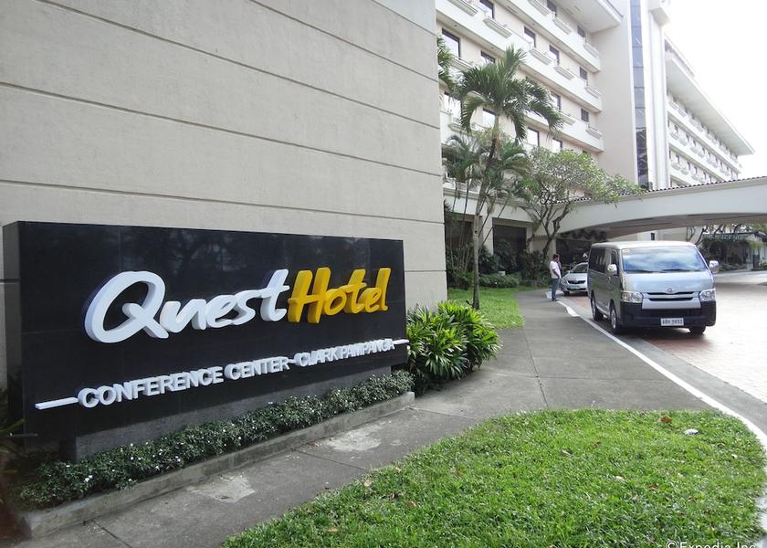 Central Luzon Mabalacat City Front of property