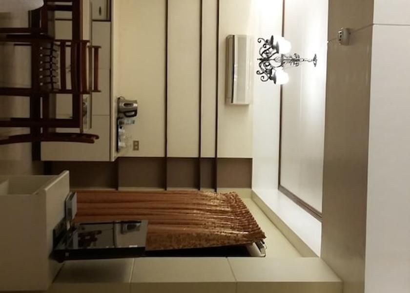 Central Visayas Dumaguete In-room dining