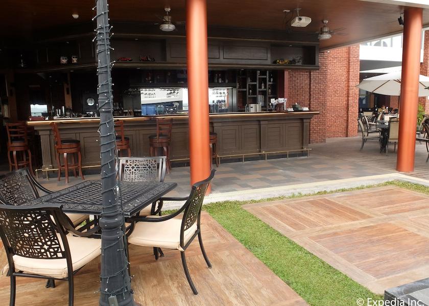 Central Luzon Angeles City Outdoor dining