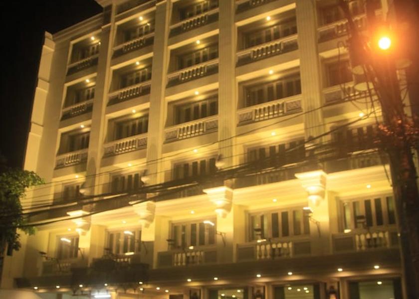  Makati Front of property - evening/night