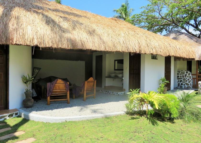  Zamboanguita Exterior Detail