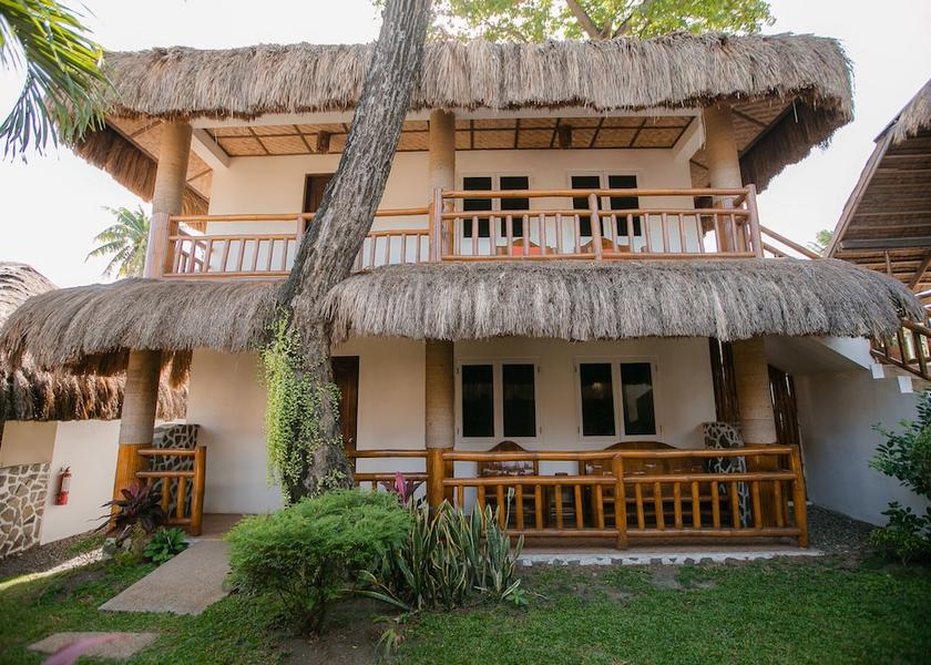  Zamboanguita Exterior Detail