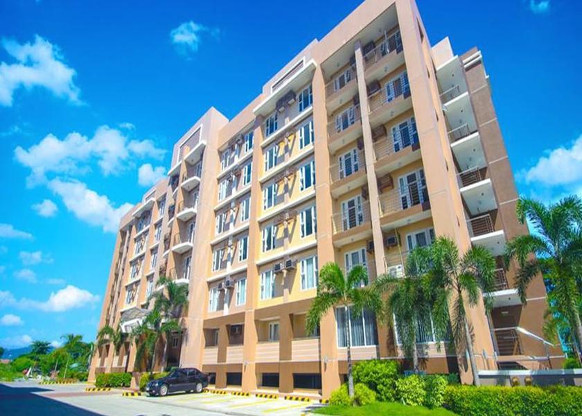  Pasig Exterior