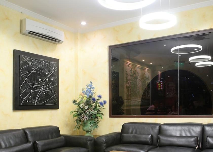 Central Luzon Angeles City Lobby sitting area